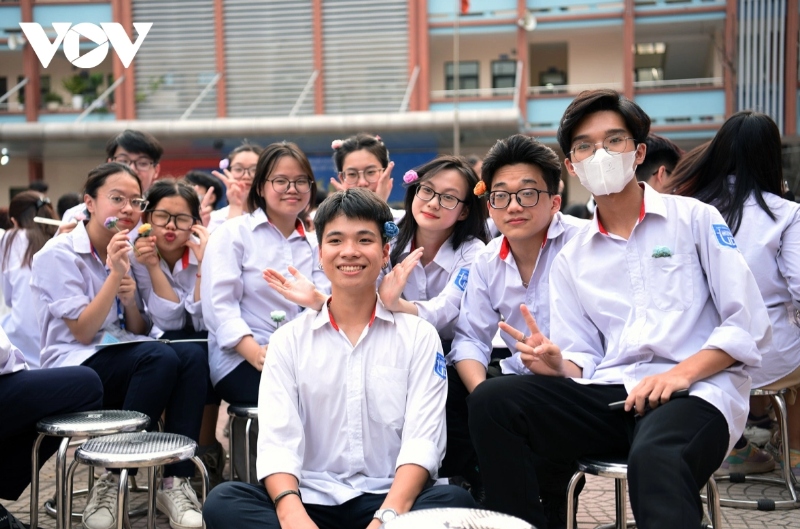 Phong tục Tết Thầy trong mắt "gen Z"